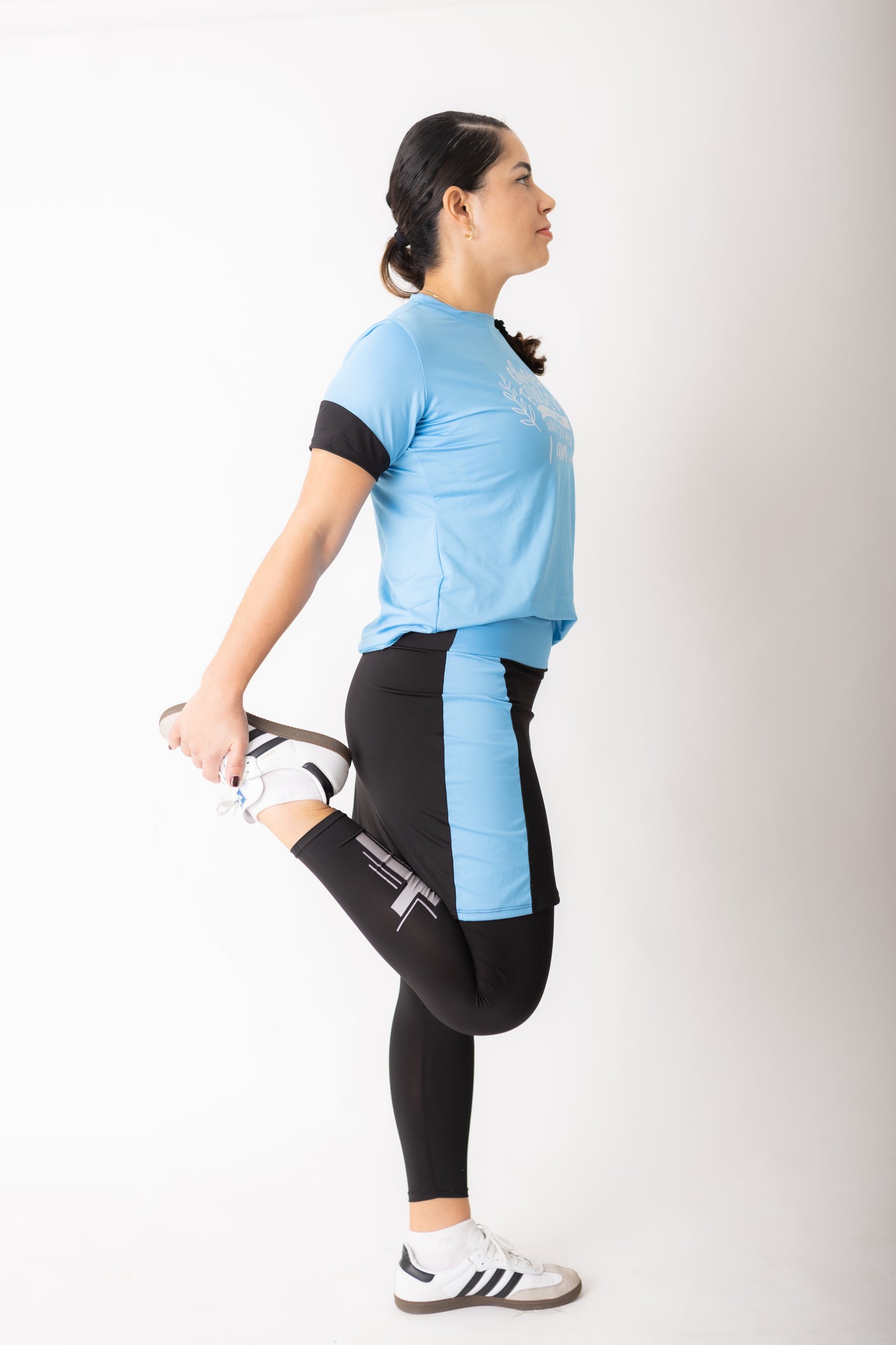 Moda Fitness Saia Calça Preto e Azul