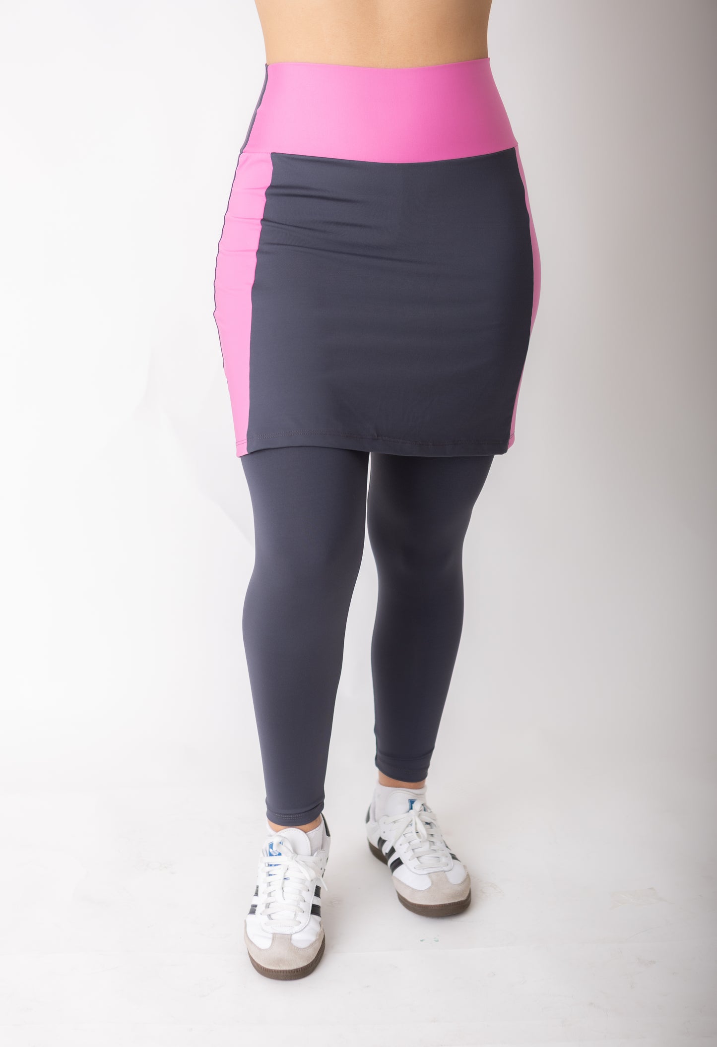 Moda Fitness Saia Calça Rosa e Cinza