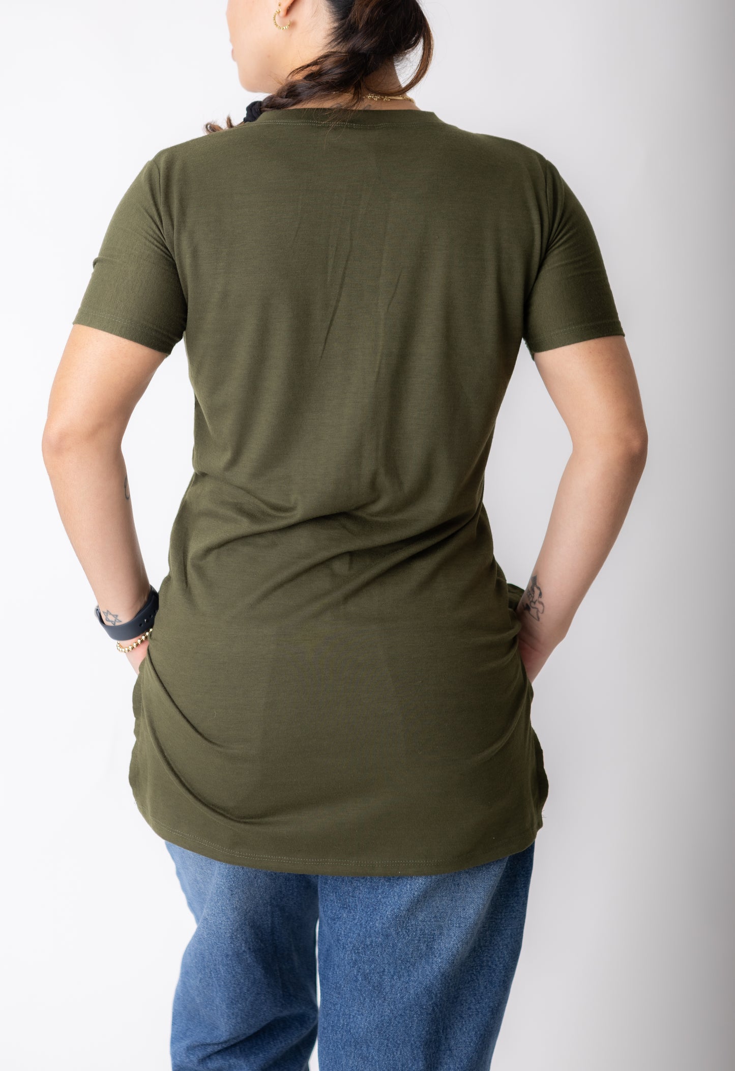 Blusa Feminina Manga Curta Comprida Atrás